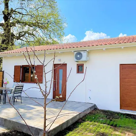 Lefkada House With Private Yard Parking 2 Nydri (Lefkada)